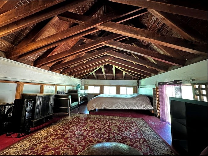 Cabins (United States of America, Topanga, California)