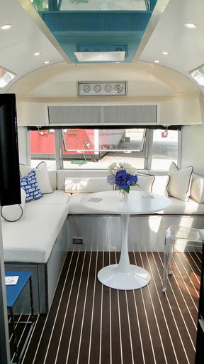 Airstreams (Canada, Pitt Meadows, British Columbia)