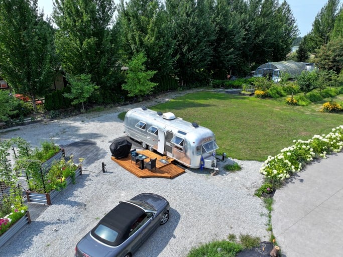 Airstreams (Canada, Pitt Meadows, British Columbia)