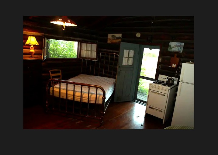 Cabins (United States of America, Hector, New York)