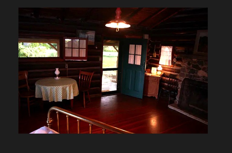 Cabins (United States of America, Hector, New York)