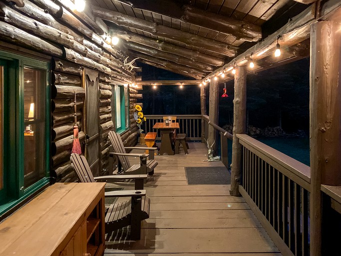 NY Vacation Rentals Lake Pleasant Log Cabin, Log Cabins, Lake