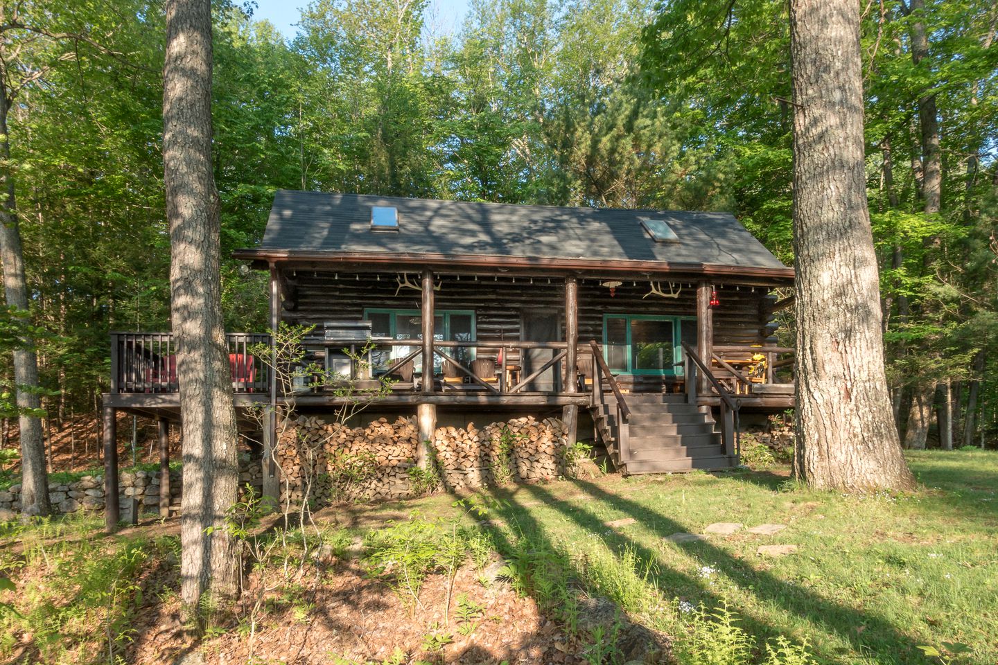 NY Vacation Rentals Lake Pleasant Log Cabin, Log Cabins, Lake