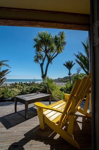 Cottages (Punakaiki, South Island, New Zealand)