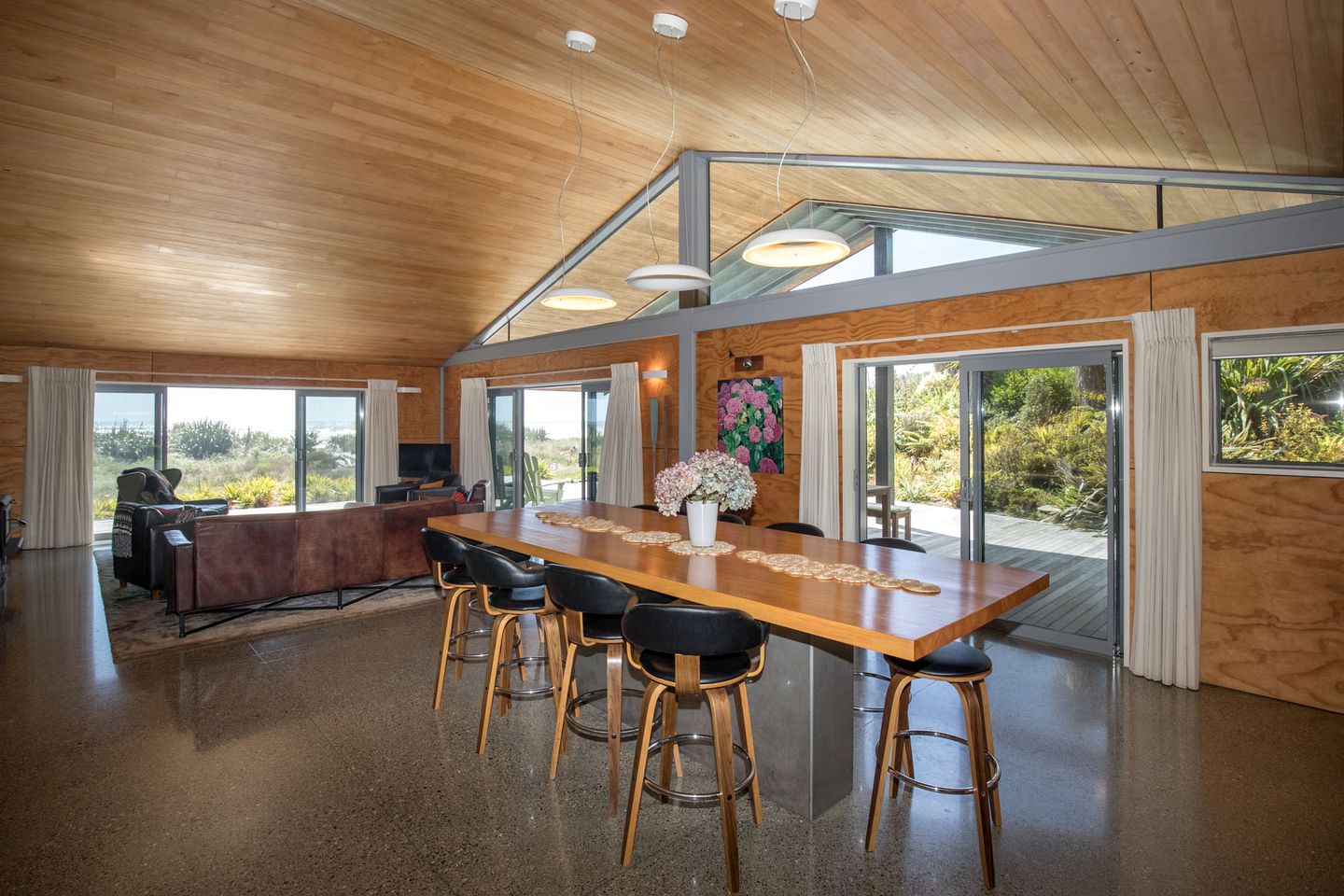 Spacious and Modern Beachfront Glamping Rental in Punakaiki, New Zealand