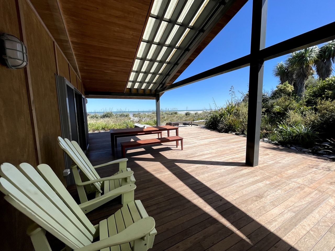 Spacious and Modern Beachfront Glamping Rental in Punakaiki, New Zealand