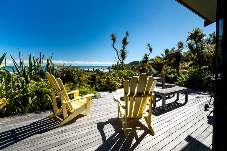 Beach Houses (Punakaiki, South Island, New Zealand)