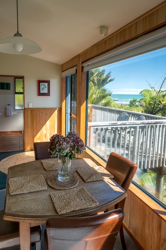 Cottages (Punakaiki, South Island, New Zealand)