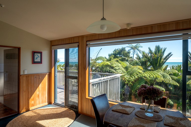 Cottages (Punakaiki, South Island, New Zealand)