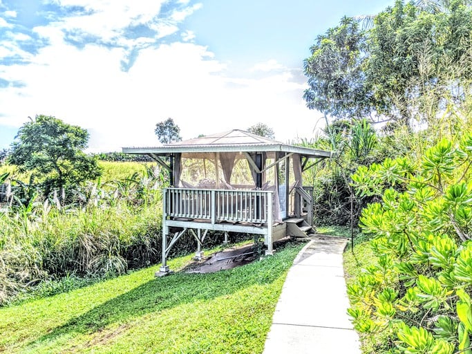 Cabins (Pepeekeo, Hawaii, United States of America)