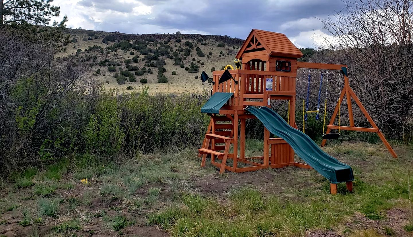 Cozy Cabin Rental with Amazing Mountain View near Gila National Forest, Arizona