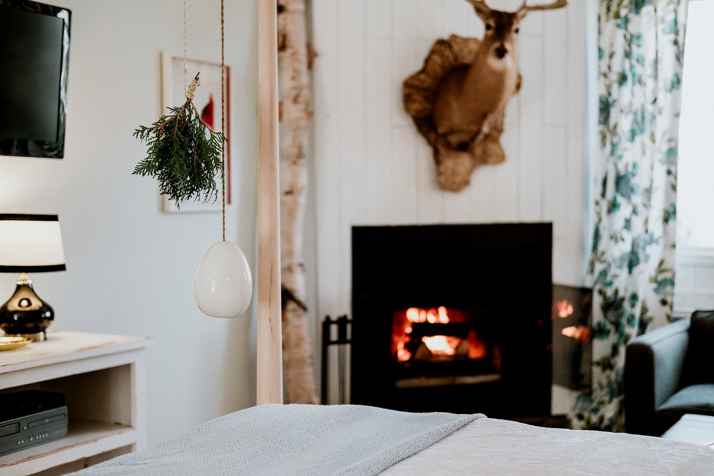 Charming Suite Rental with Wood-Burning Fireplace on Lake Bernard, Ontario