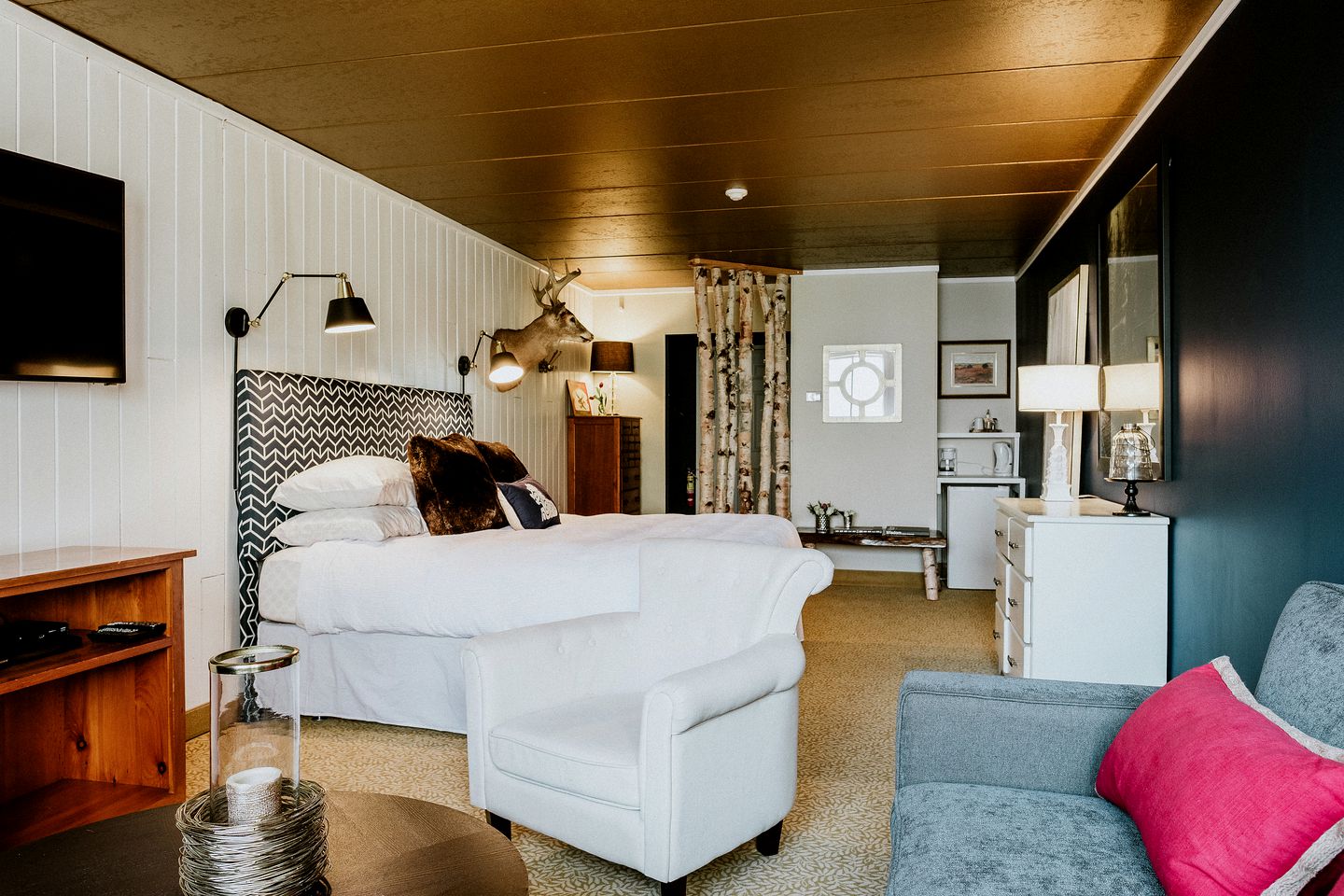 Stunning Suite Rental with Panoramic Lake Views in Sundridge, Ontario