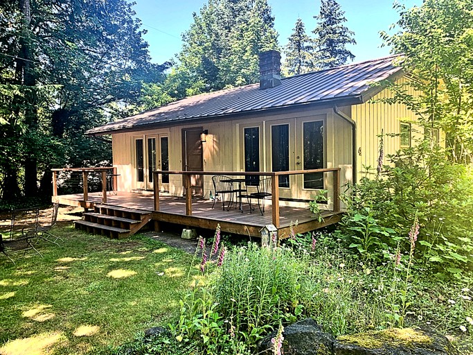 Cottages (Blue River, Oregon, United States)