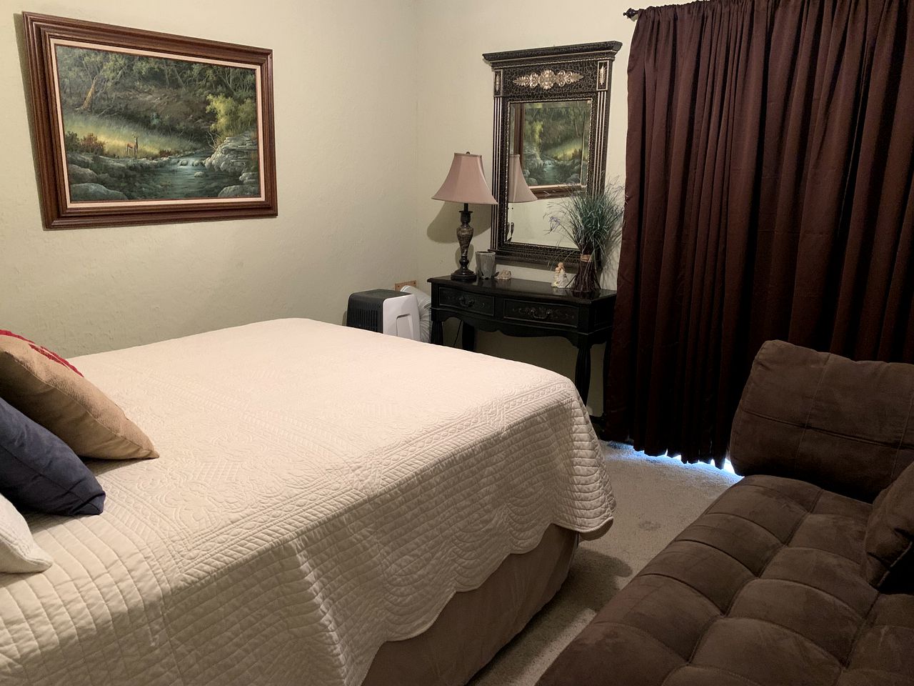 Rustic Countryside Cabin Rental with Outdoor Campfire near Austin, Texas