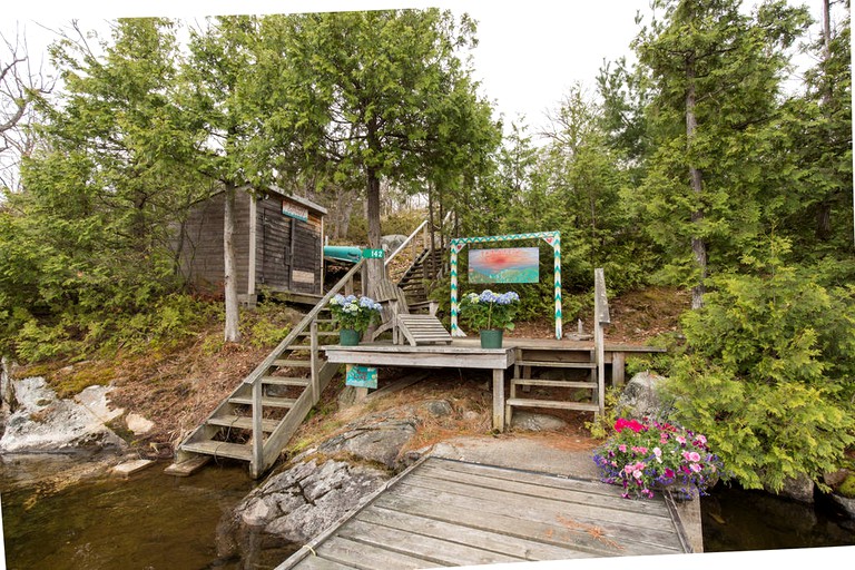 Wilderness Island Retreat, Cabins, Land O' Lakes, Canada Glamping Hub