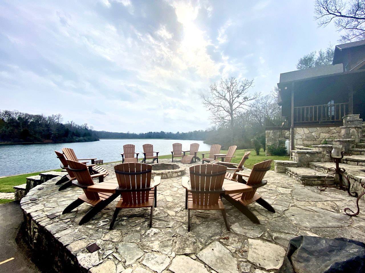 Luxurious Log Cabin Rental for Groups with Private Lake near Dallas, Texas