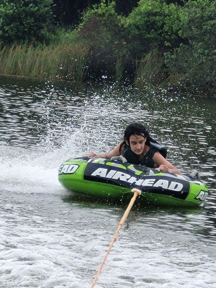 Cozy Lakeside Cabin Rental on 700-Acre Ranch near Dallas, Texas