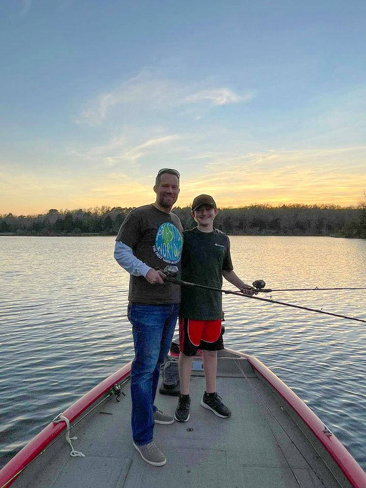 Cozy Lakeside Cabin Rental on 700-Acre Ranch near Dallas, Texas