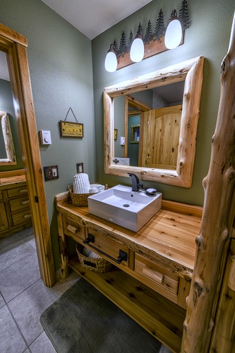 Cabins (United States of America, Moose Pass, Alaska)