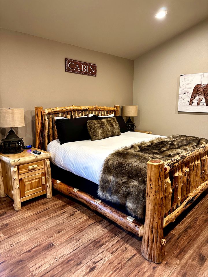 Luxury Lakeside Bungalow Cabin Rentals near Lake Summit in Anchorage, Alaska