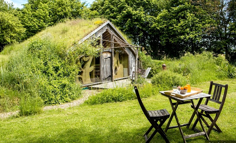 Cabins (Saint M'Hervé, Brittany, France)