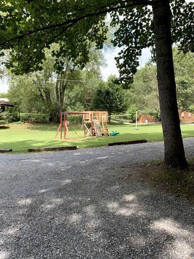 Cabins (United States of America, Bryson City, North Carolina)