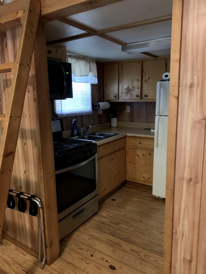 Serene Cabin in the Woods near the Nantahala National Forest, North Carolina