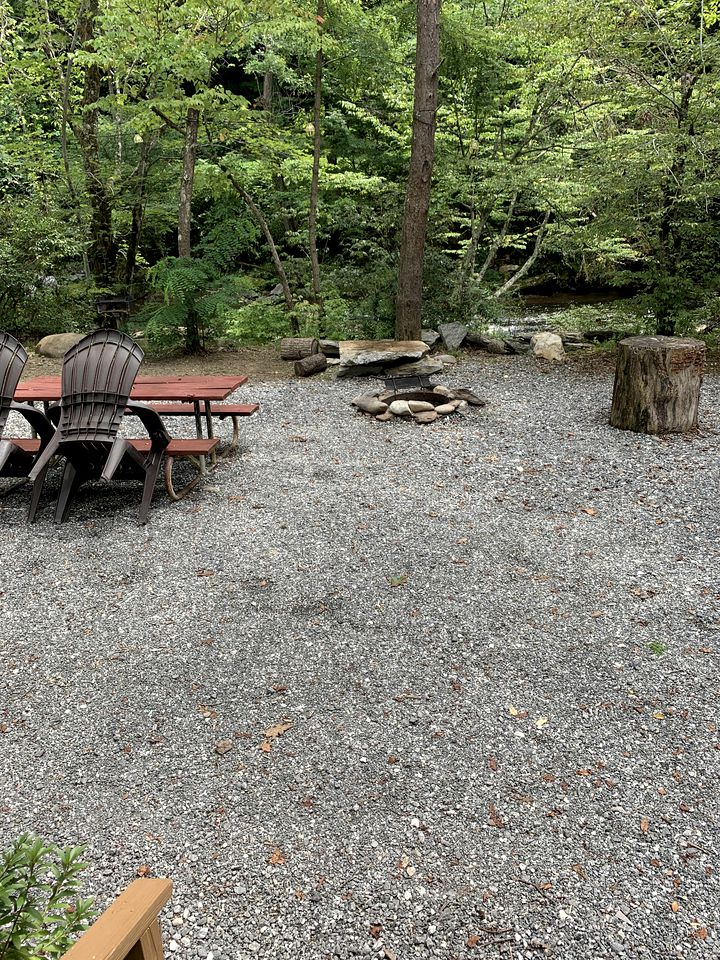 Cozy Creekside Cabin Rental in Bryson City, North Carolina