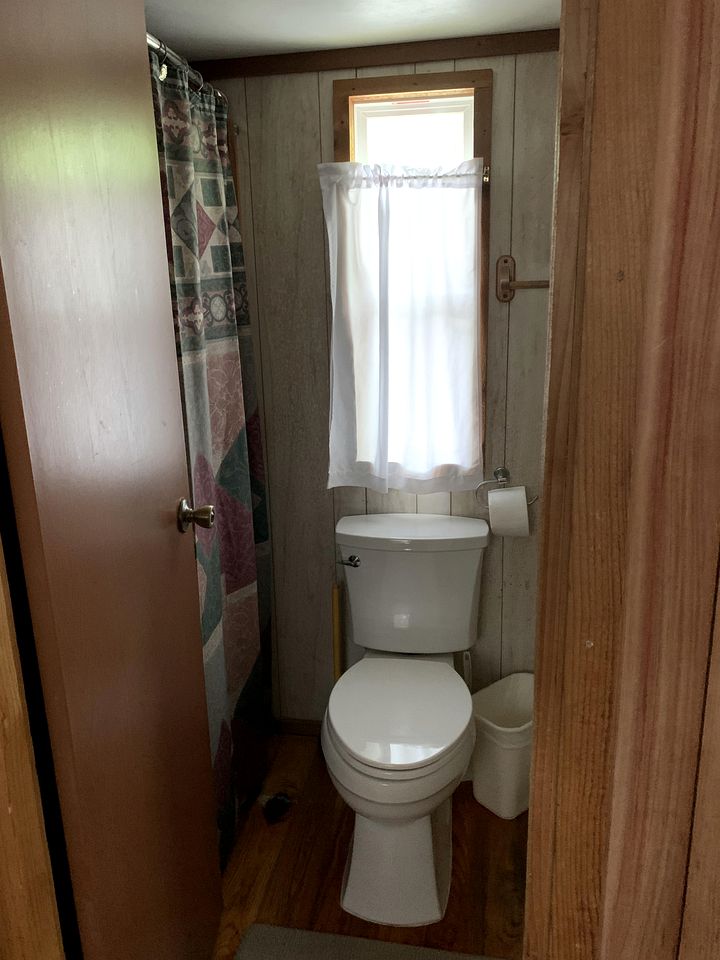 Cozy Creekside Cabin Rental in Bryson City, North Carolina