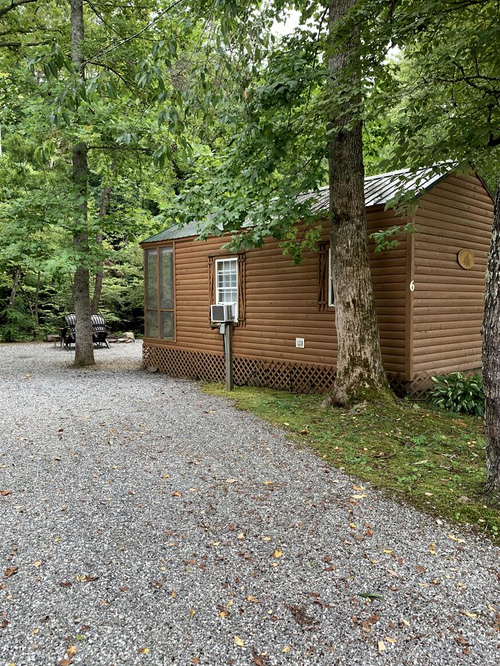 Cabins (United States of America, Bryson City, North Carolina)