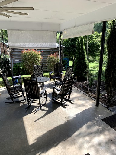 Cabins (United States of America, Bryson City, North Carolina)