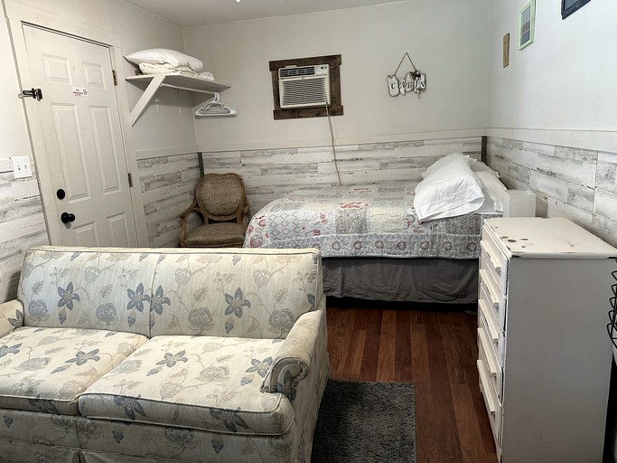 Cabins (United States of America, Gamaliel, Arkansas)