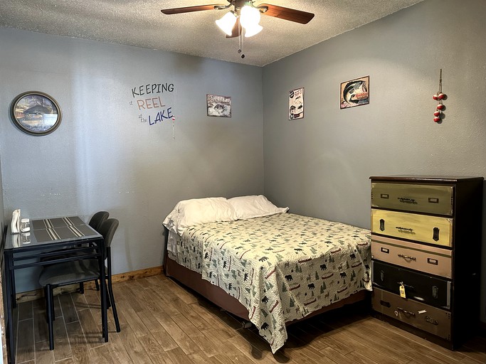 Cabins (United States of America, Gamaliel, Arkansas)