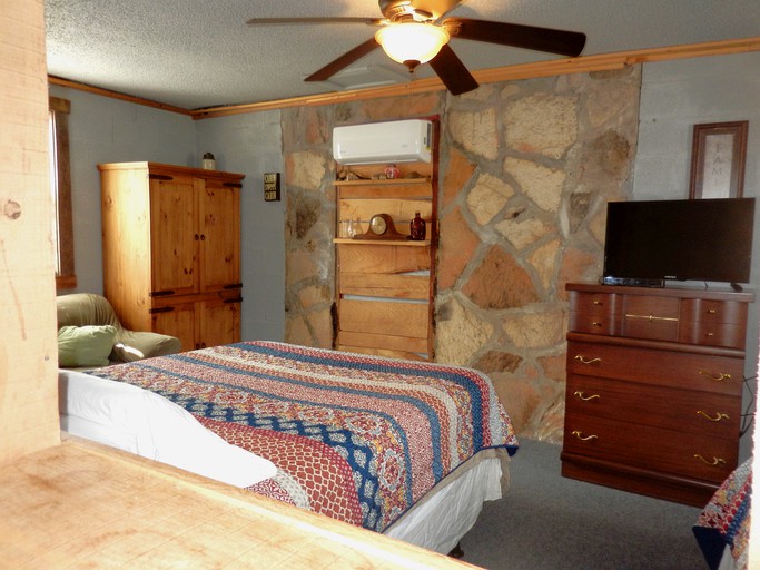 Cabins (United States of America, Gamaliel, Arkansas)