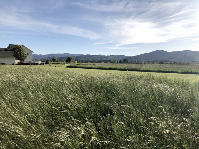 Cottages (Lakeport, California, United States)