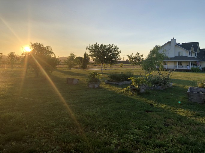 Cottages (Lakeport, California, United States)