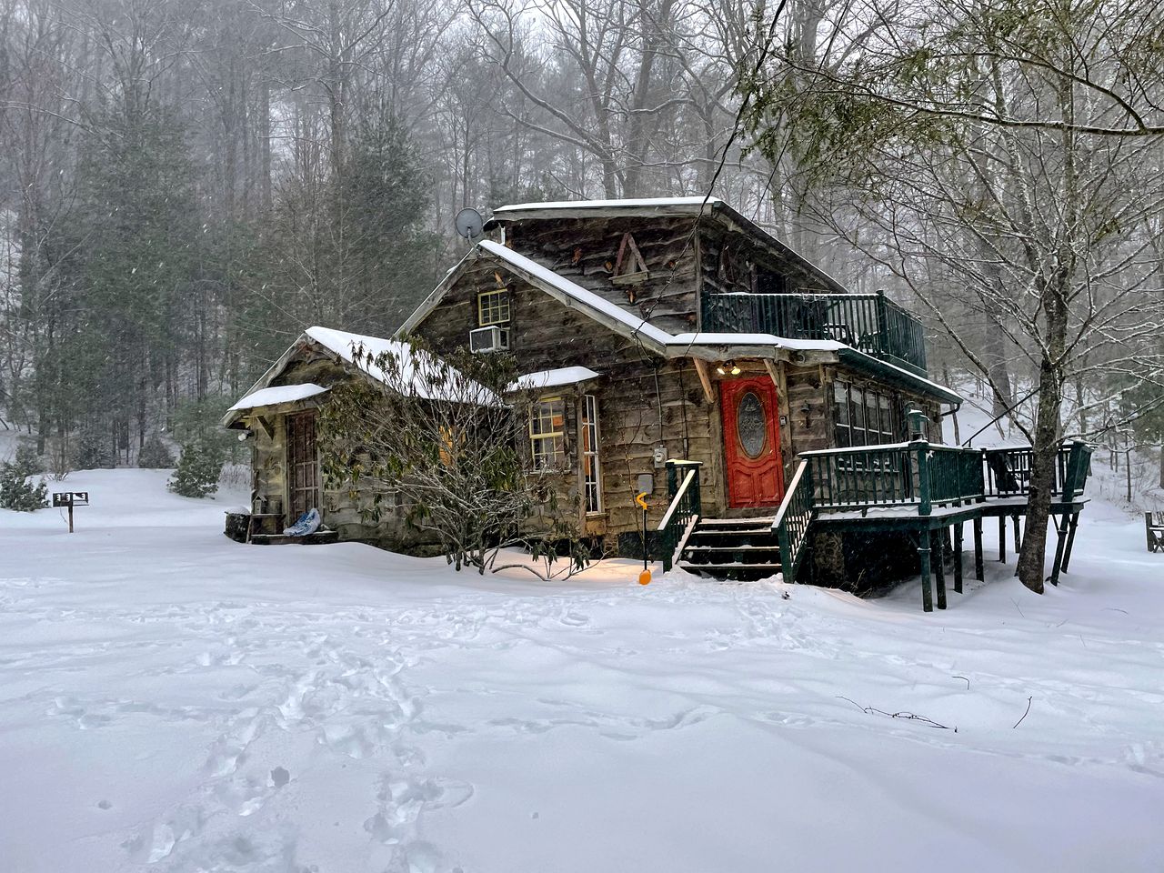 Majestic Mountain Vacation Rental for Six in Ashe County, North Carolina