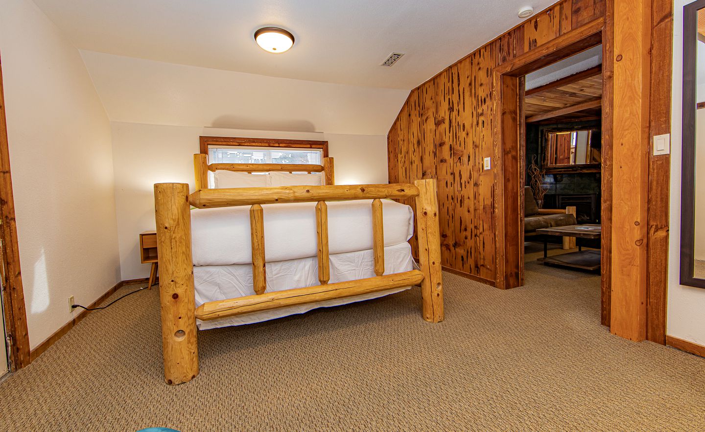 Oregon Homestead Cabin Rental for Amazing Camping Experience near Mt. Hood