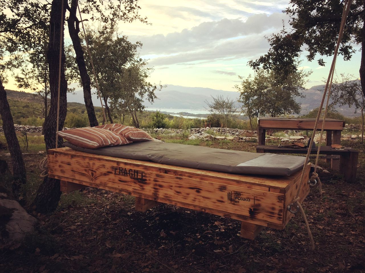 Eco-Friendly Tiny House with Views of the Adriatic Sea on Boka Bay, Montenegro