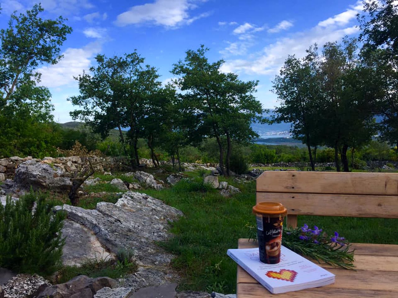 Eco-Friendly Tiny House with Views of the Adriatic Sea on Boka Bay, Montenegro