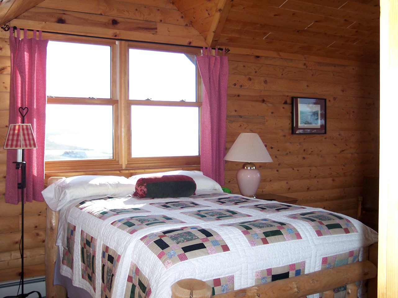 Fantastic Lakeside Log Cabin Rental for Six in Cedar River, Michigan