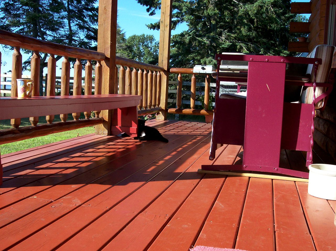 Fantastic Lakeside Log Cabin Rental for Six in Cedar River, Michigan