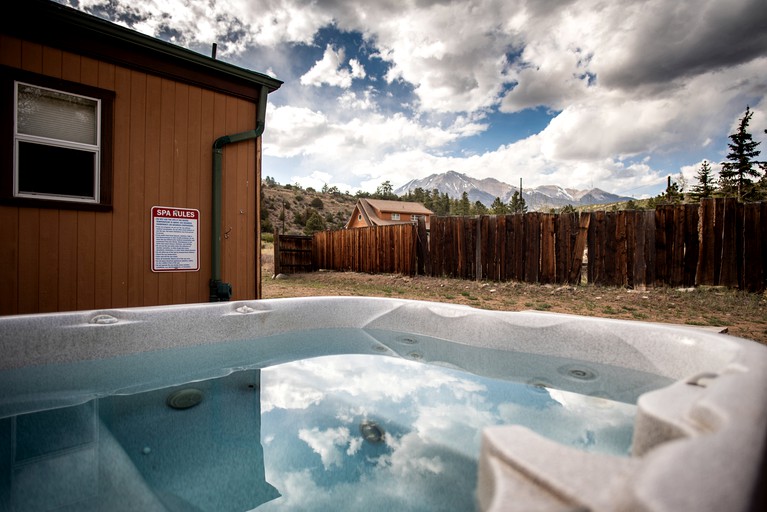 Cabins (Salida, Colorado, United States of America)