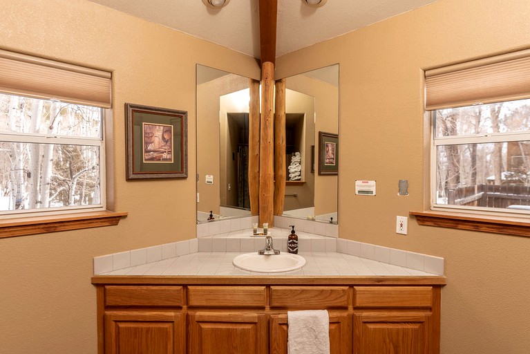 Cabins (Salida, Colorado, United States of America)