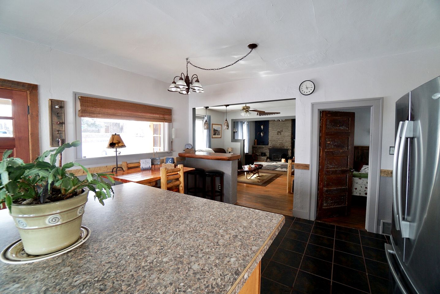 Charming Log Cabin near the Yellowstone River in Gardiner, Montana