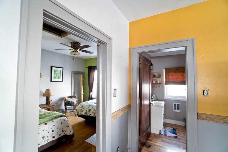 Log Cabins (Gardiner, Montana, United States of America)