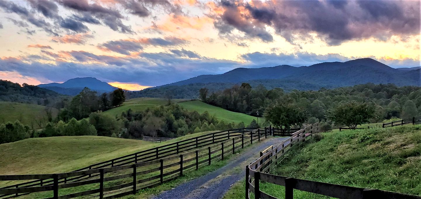 Lovely Cottage on Farm near Shenandoah National Park, Virginia