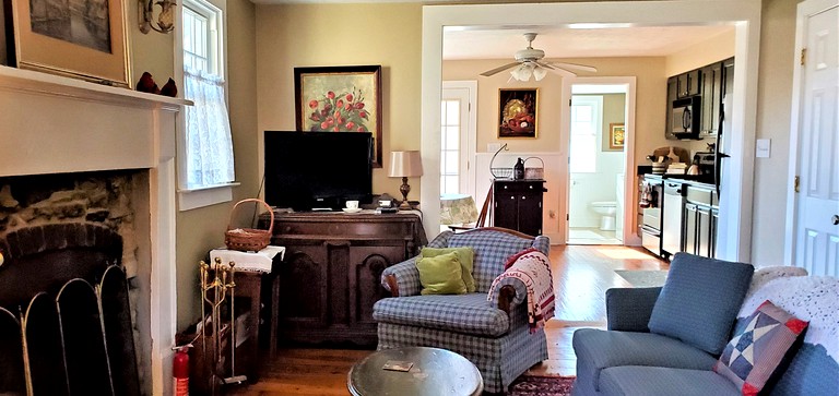 Cabins (Sperryville, Virginia, United States)