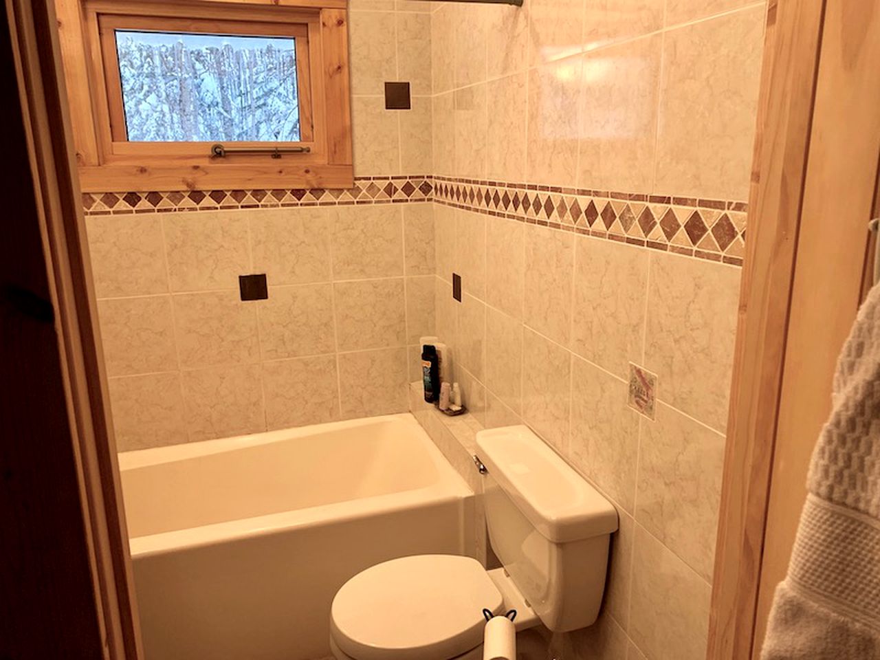 Secluded Waterfront Cabin Rental on Lake Superior near Red Cliff, Wisconsin